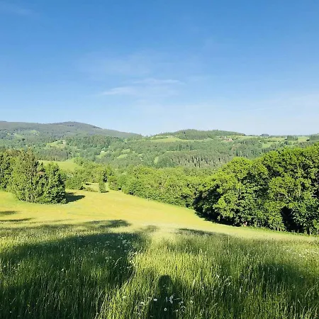 Сasa de vacaciones Chalupa Křížlice Jestrabi V Krkonosich