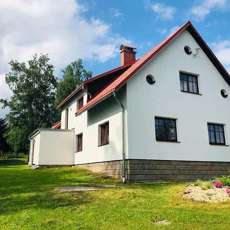 Chalupa Křížlice Сasa de vacaciones Jestrabi V Krkonosich